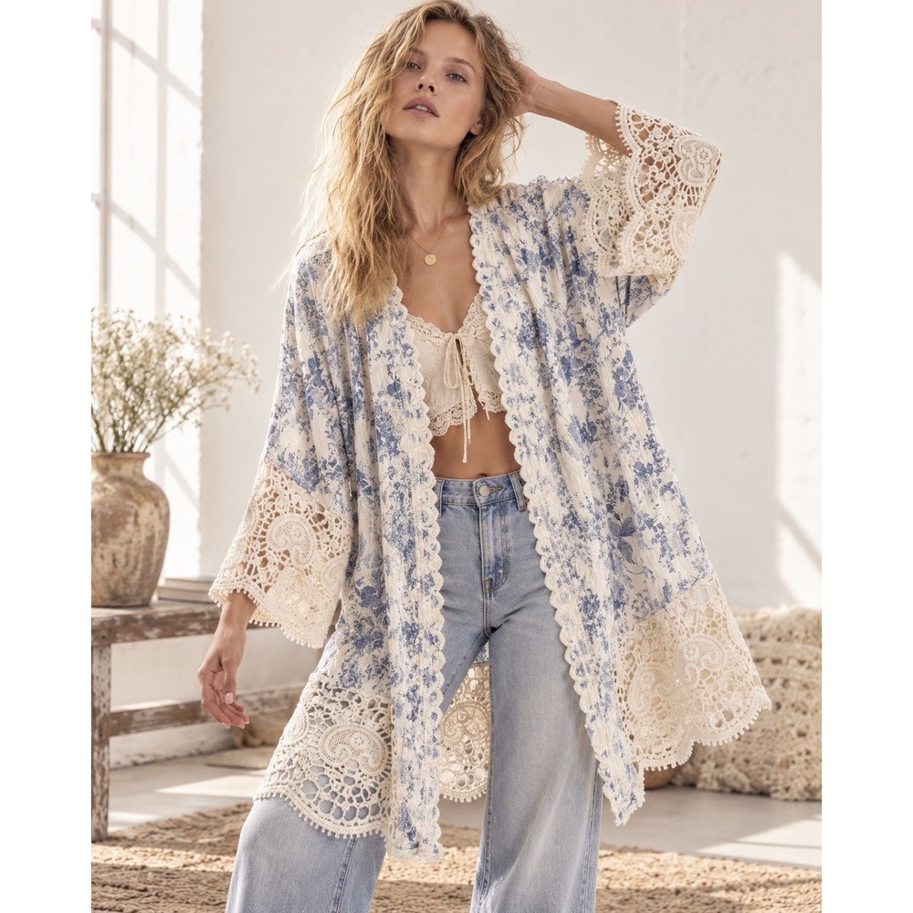 Solitaire Boho Kimono 2X Crochet Toile Cottagecore Coastal Romantic Bell Sleeve
